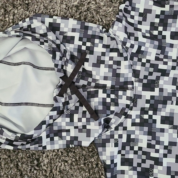 Nike Pro pullover - Picture 3 of 5